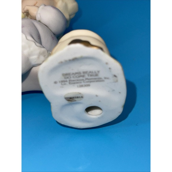 Precious Moments 1994 Figurine 'Dreams Really Do Come True' #128309‎  No Box - Picture 8 of 9